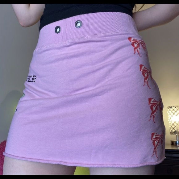 RARE Ed Hardy pink skirt - Picture 5 of 5
